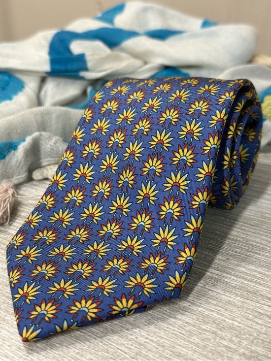 Hermes Other - Men’s Hermes Paris Native Headdress Silk Tie